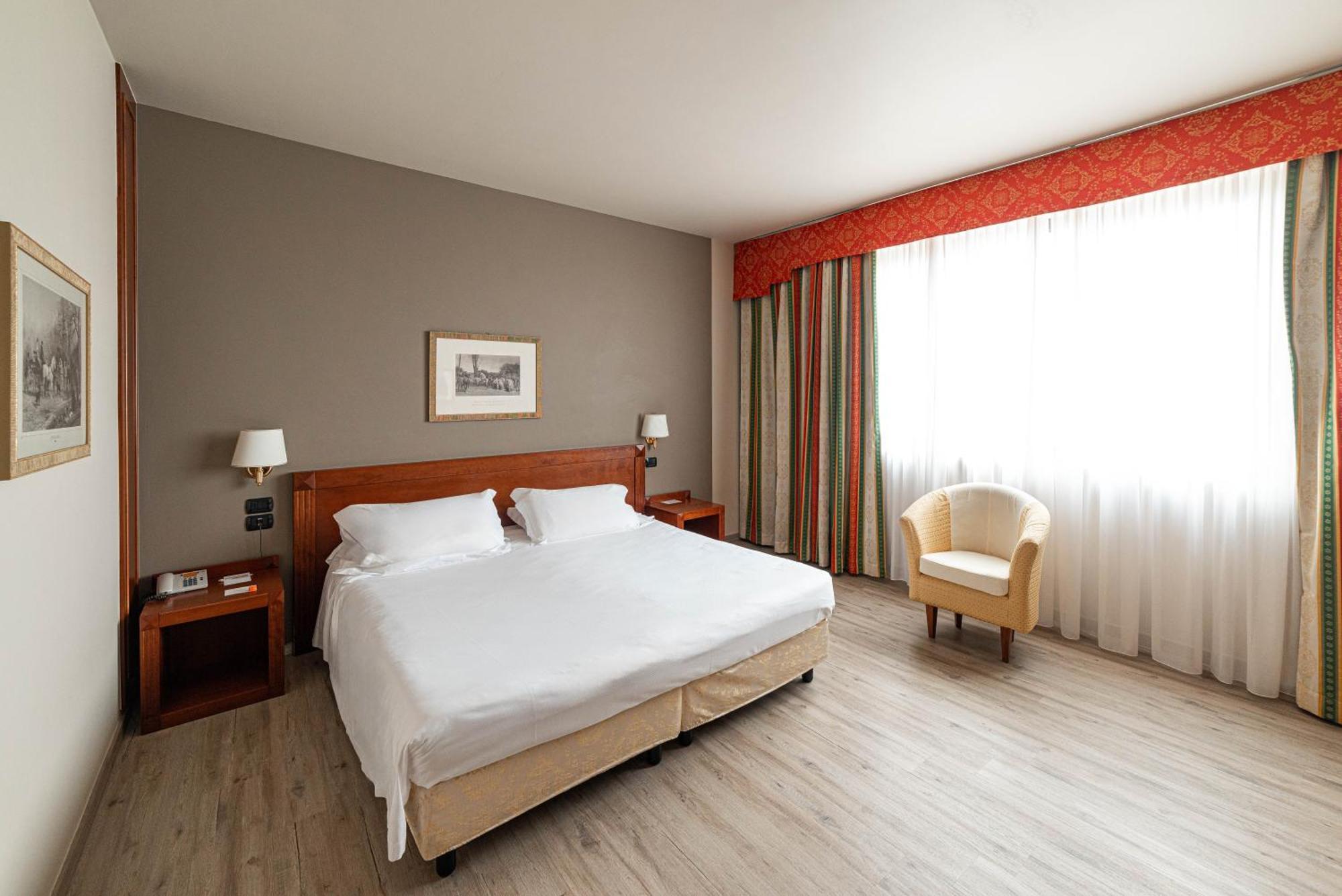 Phi Hotel Cavalieri Bra Eksteriør billede