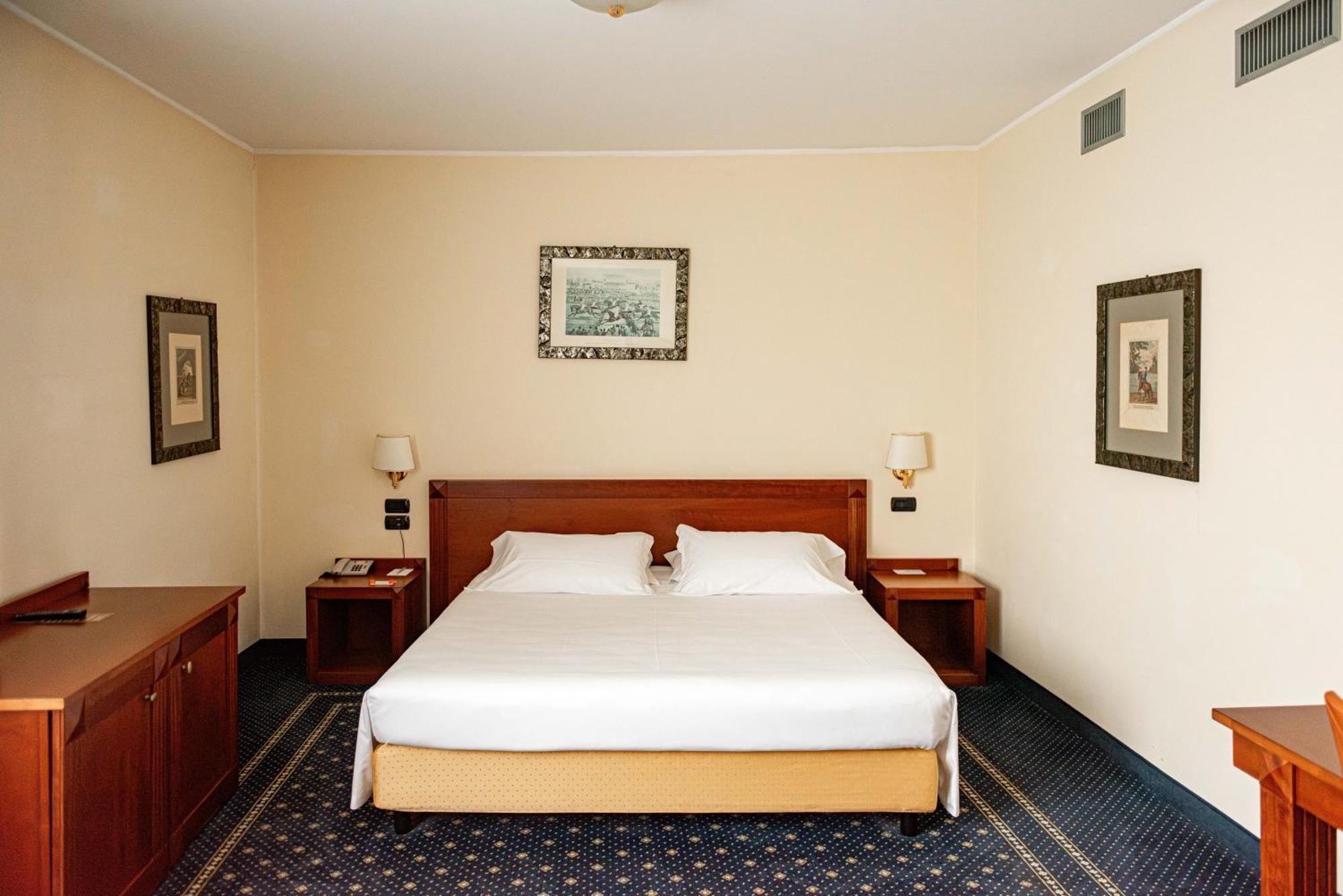 Phi Hotel Cavalieri Bra Eksteriør billede