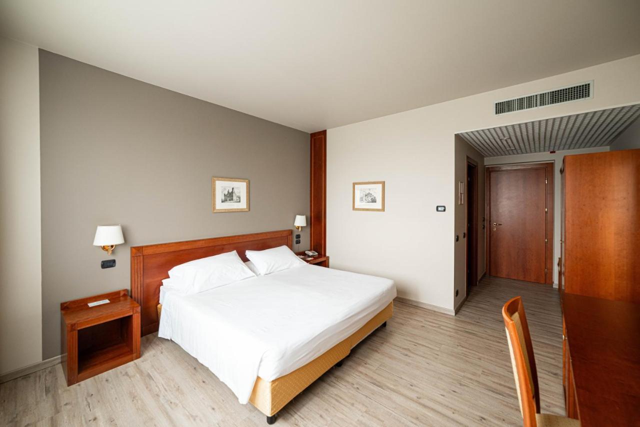 Phi Hotel Cavalieri Bra Eksteriør billede